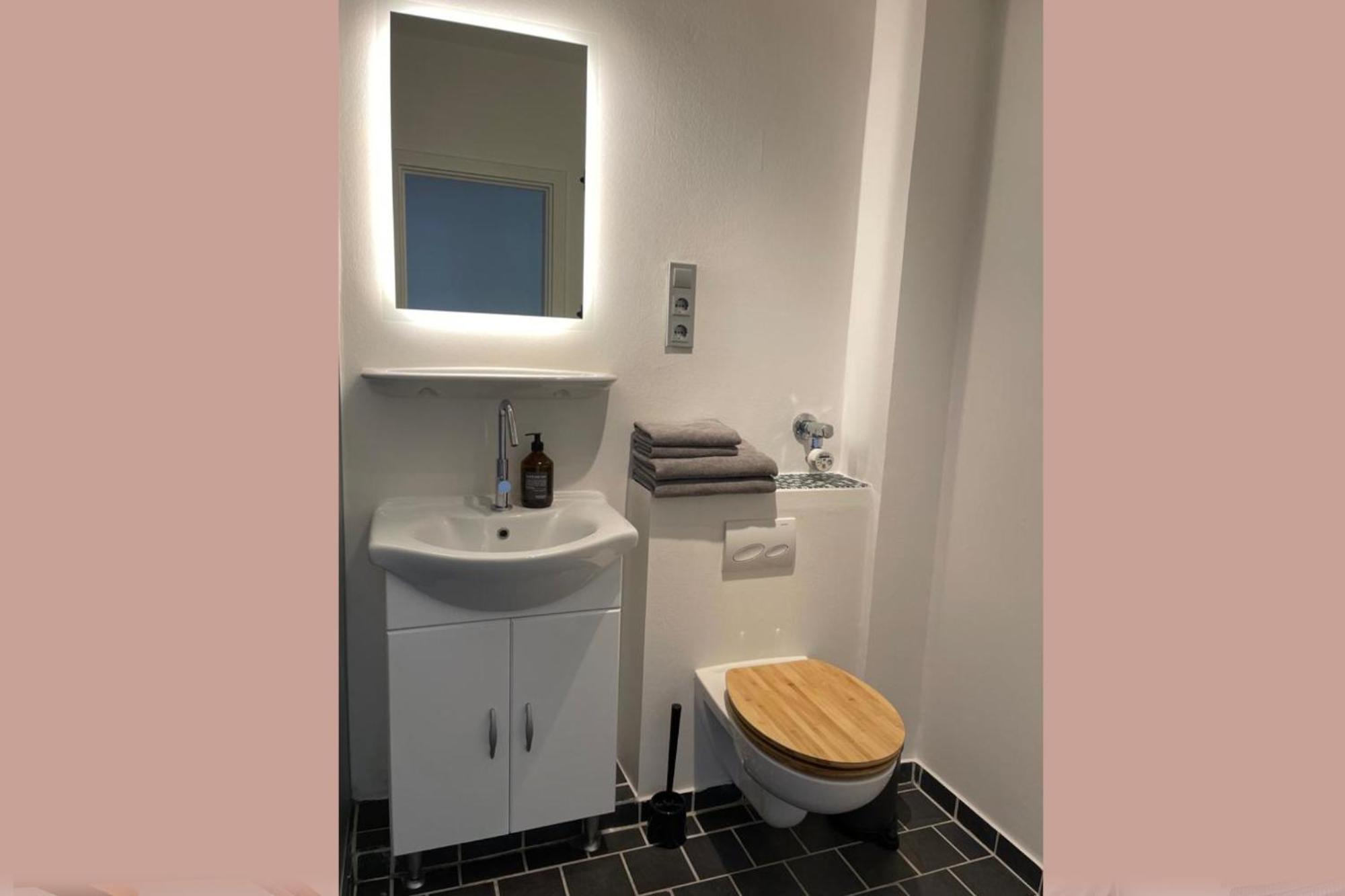 -ferienwohnung Mit Balkon In Und Wald Naehe Apartment Flensburg